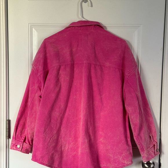 Gap × Barbie™ Adult LongSleeve Icon Denim Jacket Hot Pink Size Large Petite NWT! - Picture 6 of 6